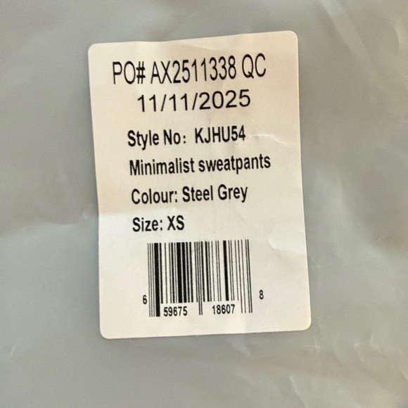 NWT Comft Women's steel Grey minimalist sweatpants - Picture 2 of 4